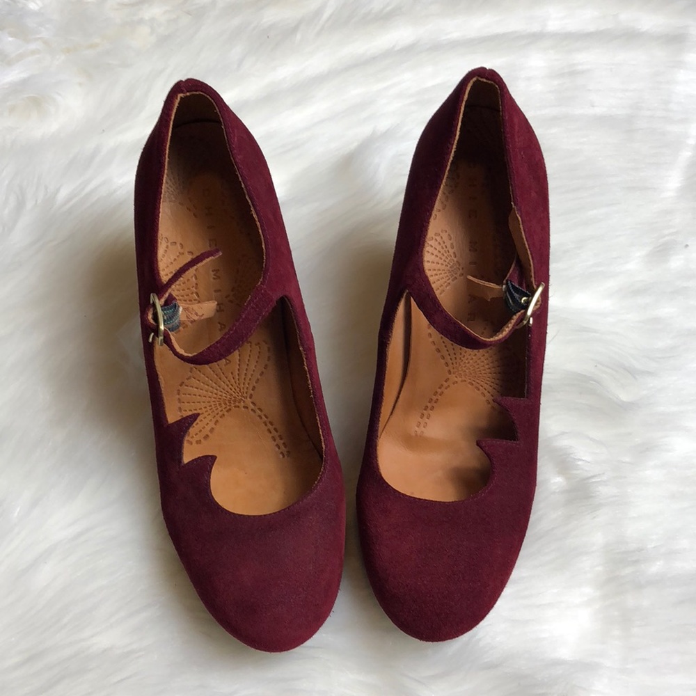 Chie Mihara wine colored chunky heels Sz 39 in EUC